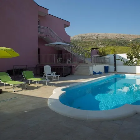 Apartment Nives Holiday